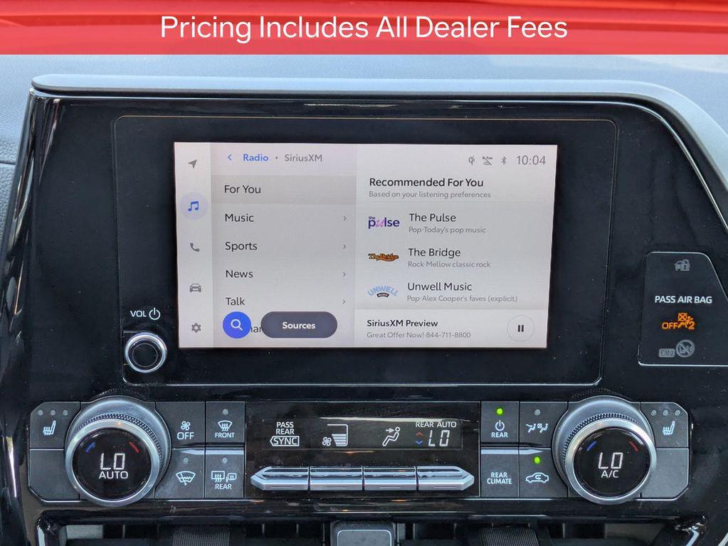 used 2023 Toyota Highlander car, priced at $39,071