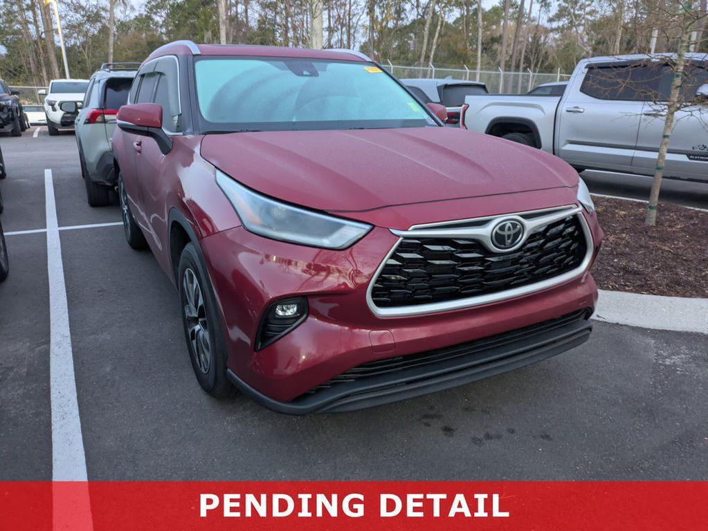 used 2021 Toyota Highlander car, priced at $30,491