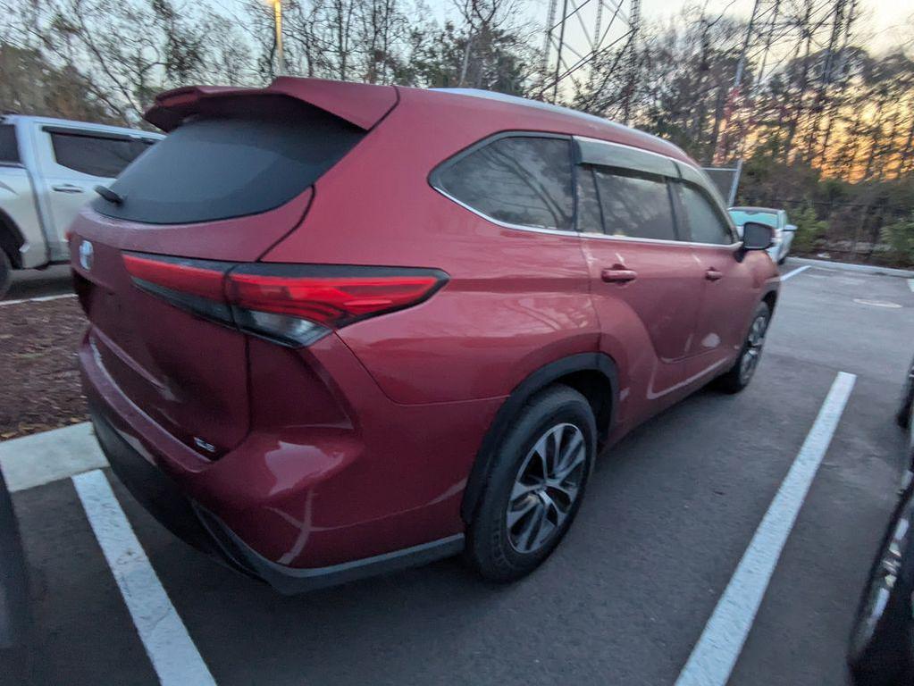 used 2021 Toyota Highlander car, priced at $30,491
