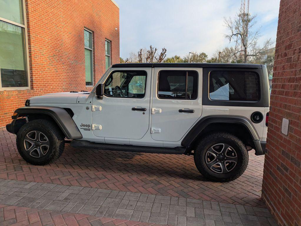 used 2021 Jeep Wrangler Unlimited car, priced at $27,291