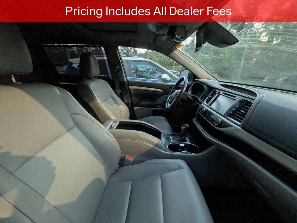 used 2019 Toyota Highlander car, priced at $22,071