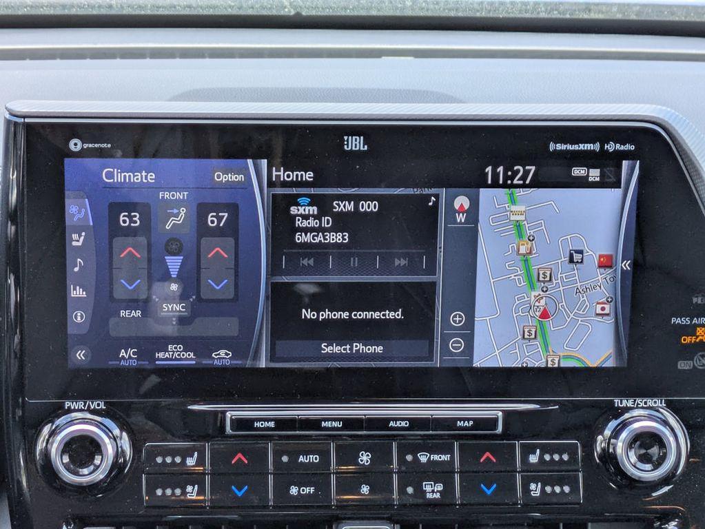 used 2022 Toyota Highlander car, priced at $35,291