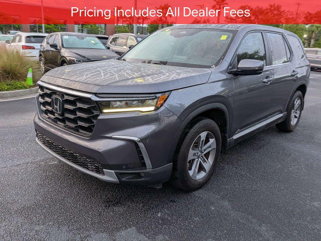 used 2025 Honda Pilot car, priced at $43,071