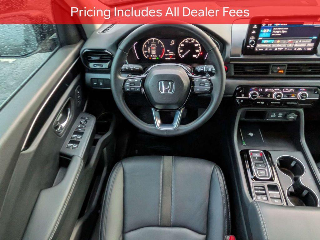used 2025 Honda Pilot car, priced at $43,071
