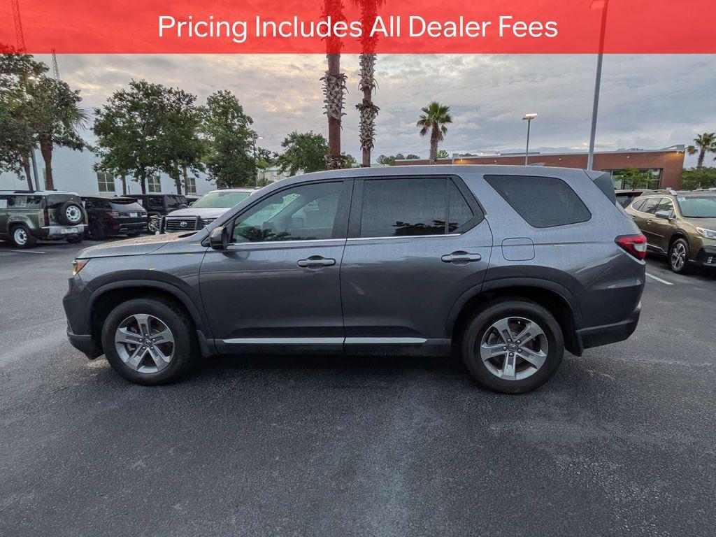 used 2025 Honda Pilot car, priced at $43,071