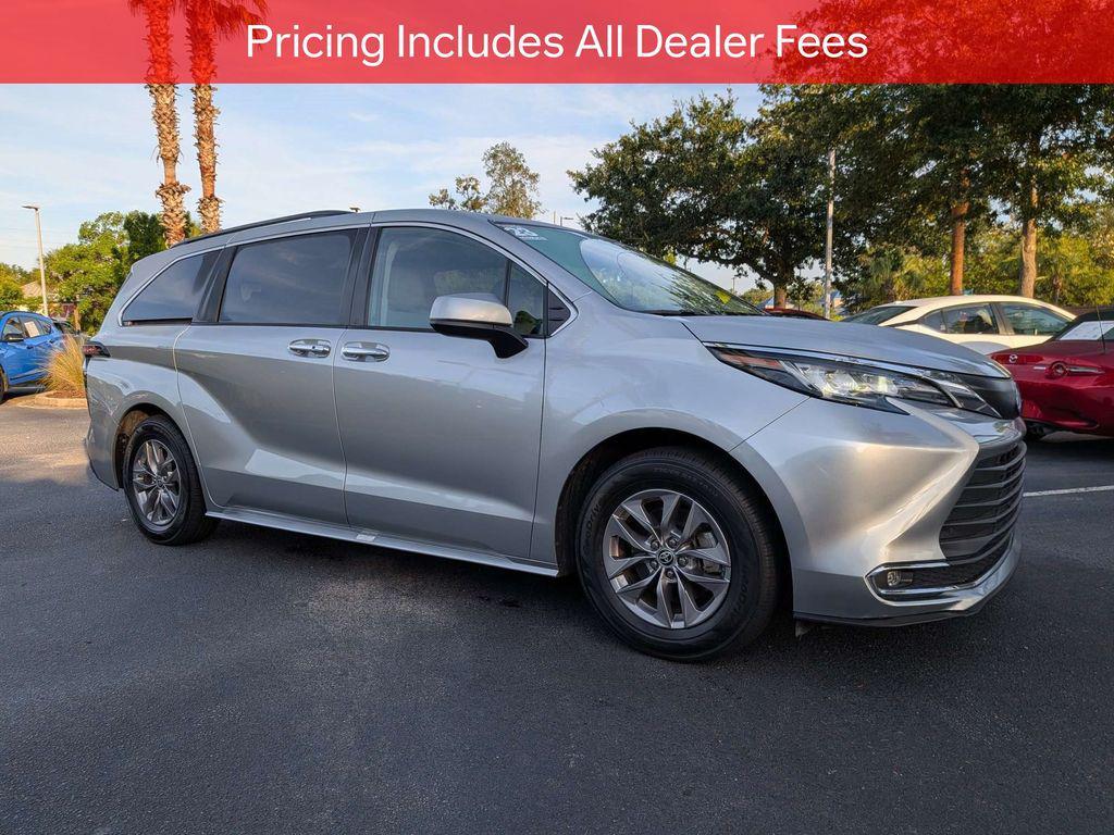 used 2023 Toyota Sienna car, priced at $34,231
