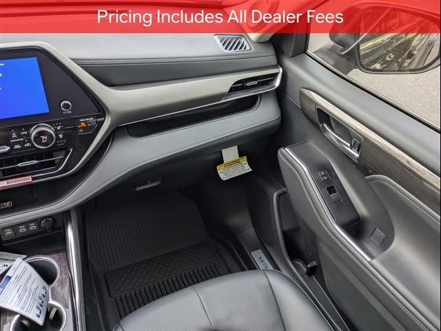 new 2026 Toyota Highlander Hybrid car, priced at $58,350