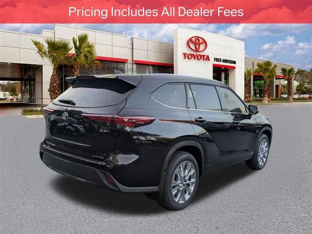 new 2026 Toyota Highlander Hybrid car, priced at $58,350