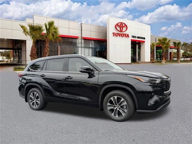 used 2026 Toyota Highlander car, priced at $45,491