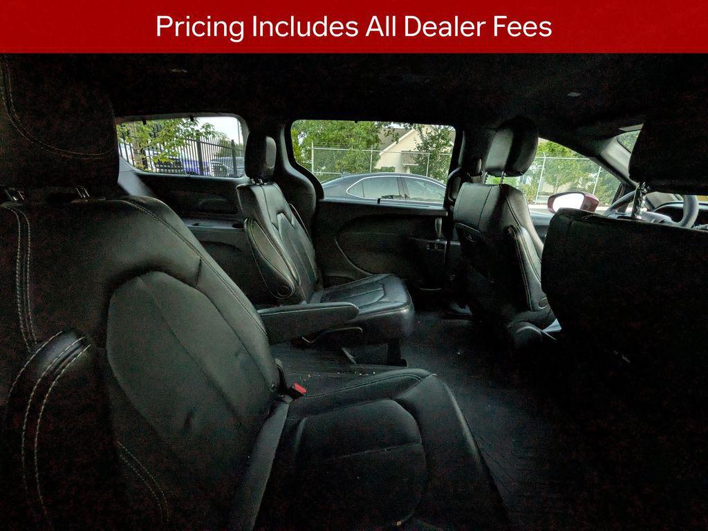 used 2022 Chrysler Pacifica car, priced at $23,121