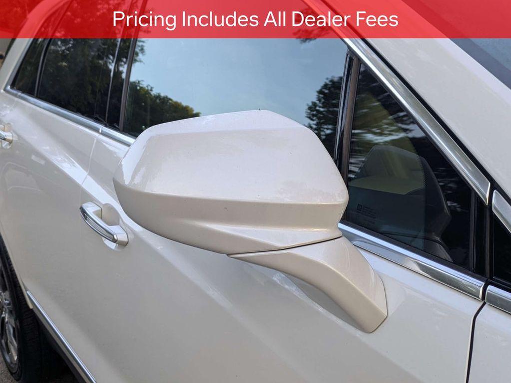 used 2017 Cadillac XT5 car, priced at $18,971