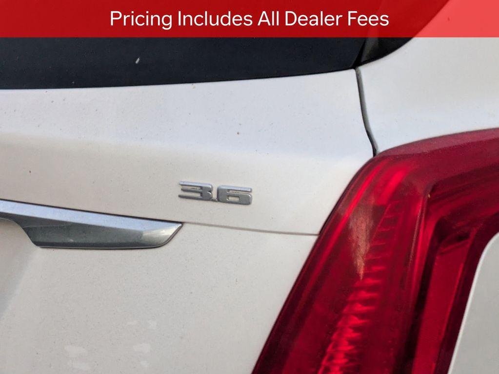 used 2017 Cadillac XT5 car, priced at $19,371