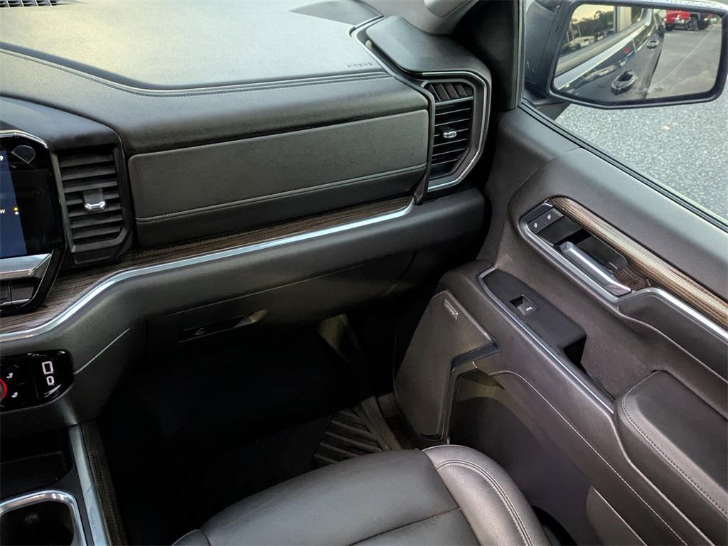 used 2022 Chevrolet Silverado 1500 car, priced at $40,991