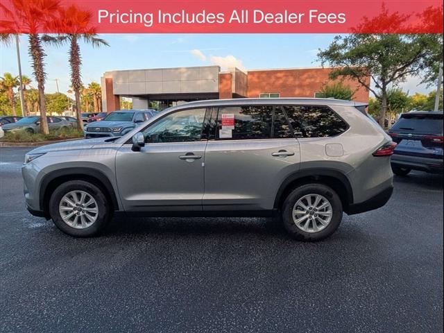 new 2026 Toyota Grand Highlander Hybrid car, priced at $51,252