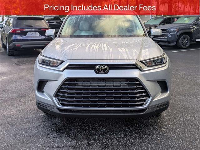 new 2026 Toyota Grand Highlander Hybrid car, priced at $51,252