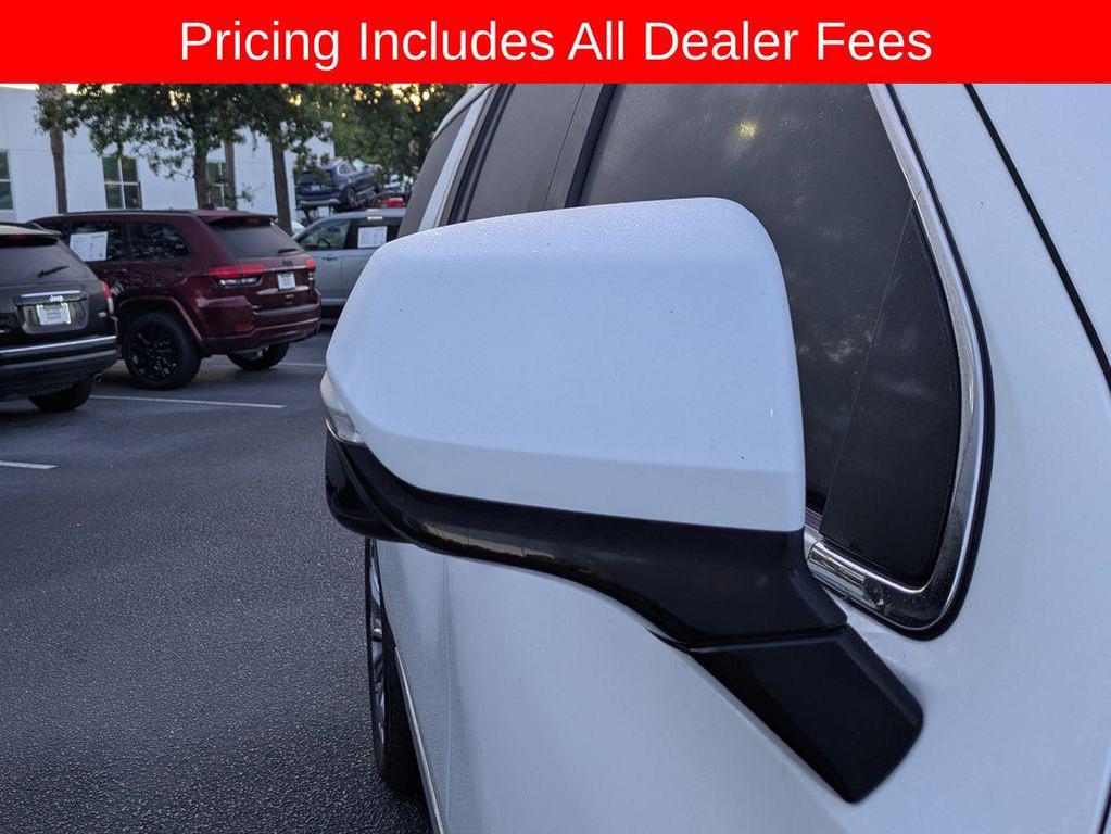 used 2021 GMC Yukon XL car, priced at $50,421
