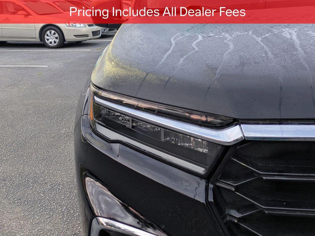 used 2025 Honda Pilot car, priced at $46,871
