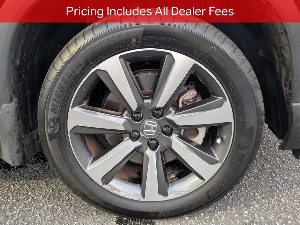 used 2025 Honda Pilot car, priced at $46,871