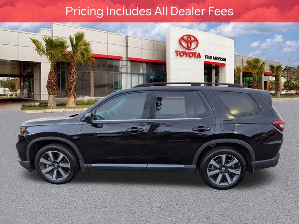 used 2025 Honda Pilot car, priced at $46,871