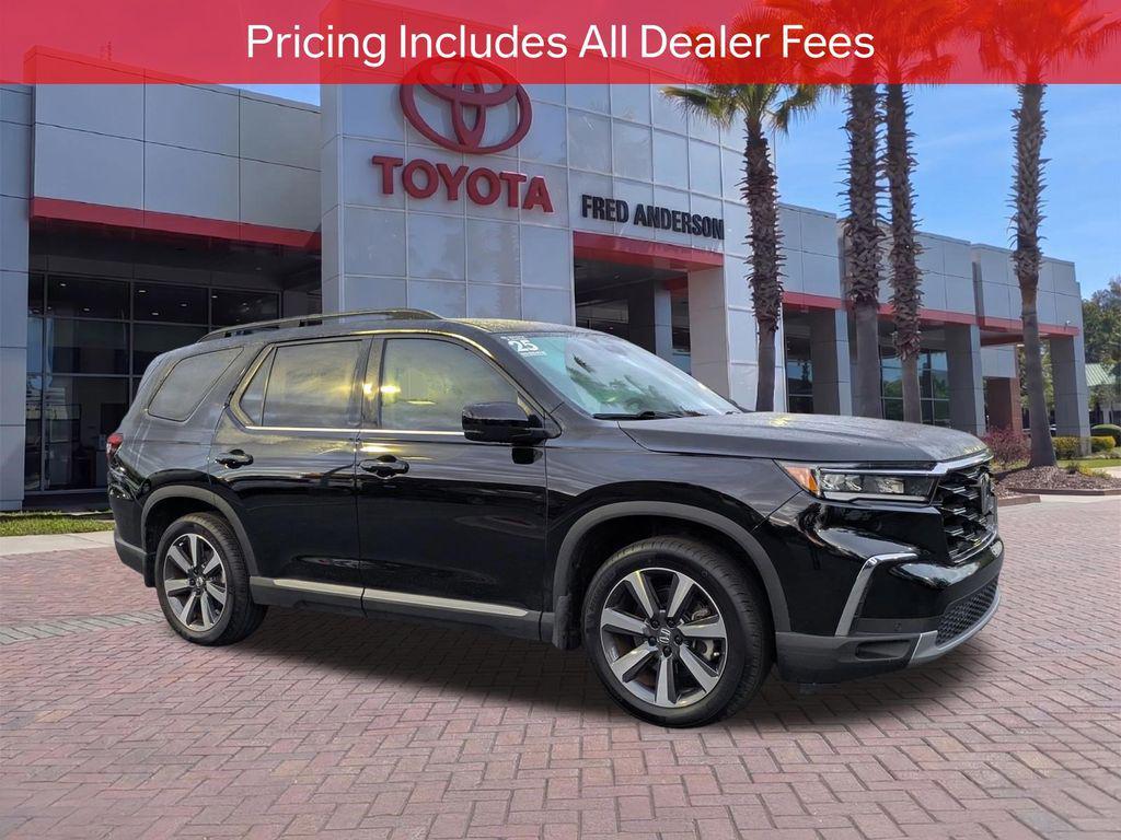 used 2025 Honda Pilot car, priced at $46,871