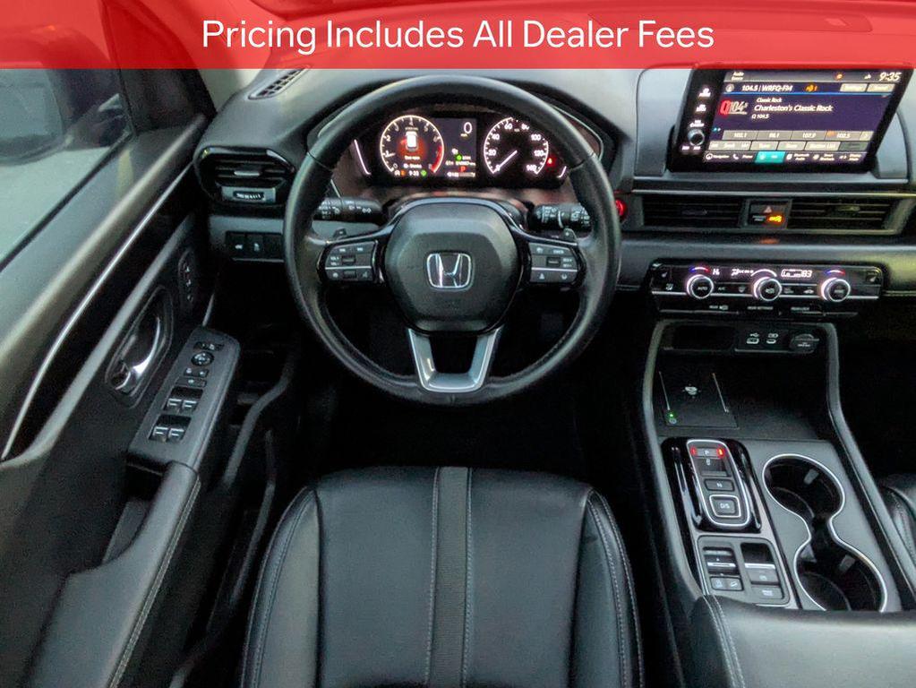 used 2025 Honda Pilot car, priced at $46,871