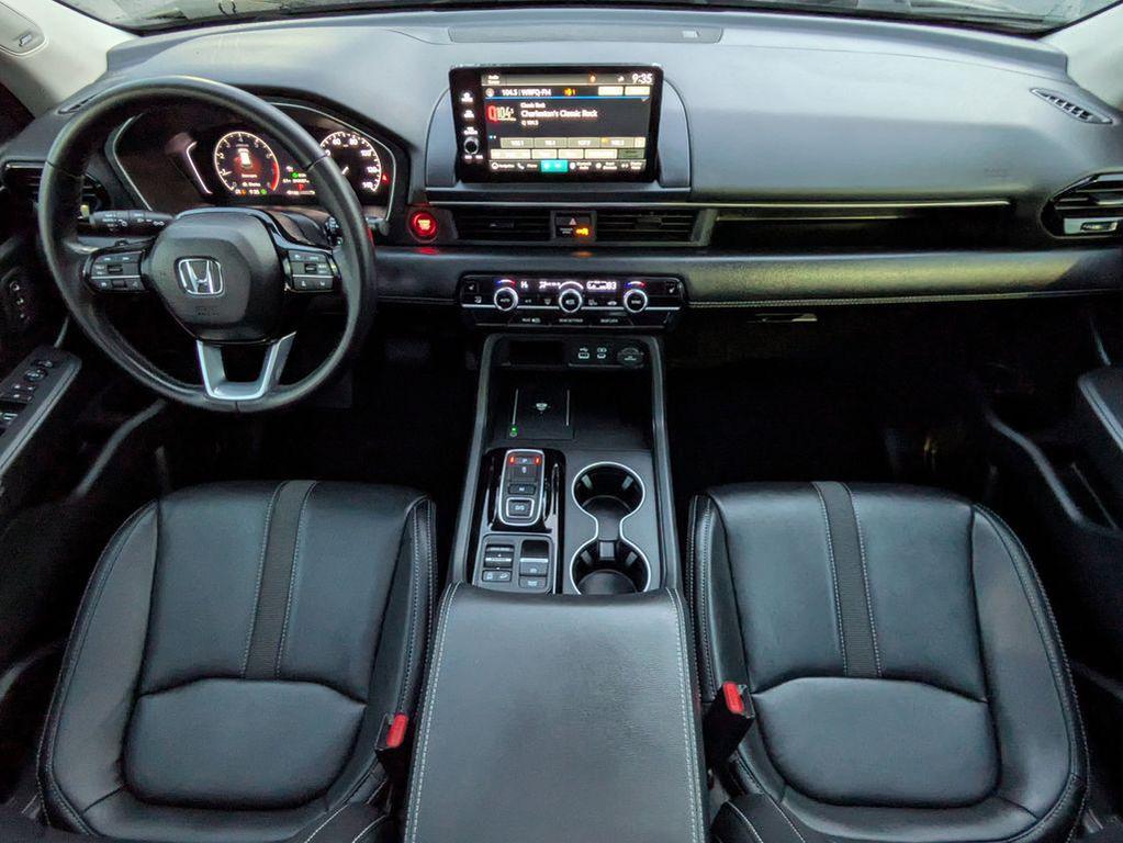 used 2025 Honda Pilot car, priced at $47,231