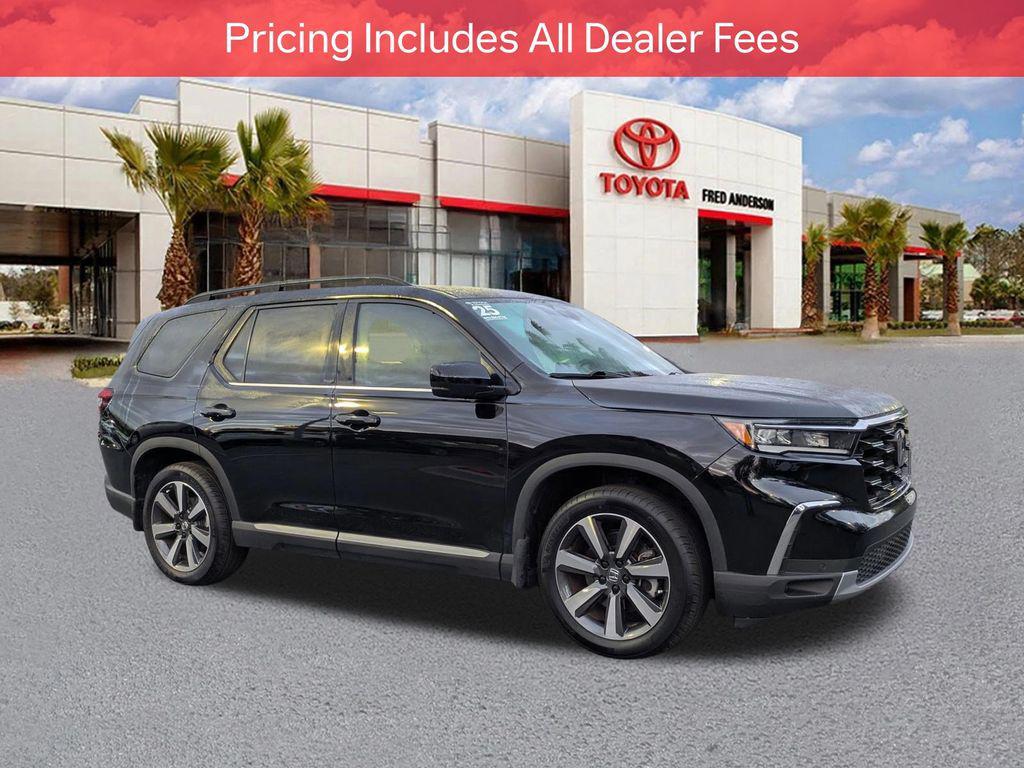 used 2025 Honda Pilot car, priced at $46,871