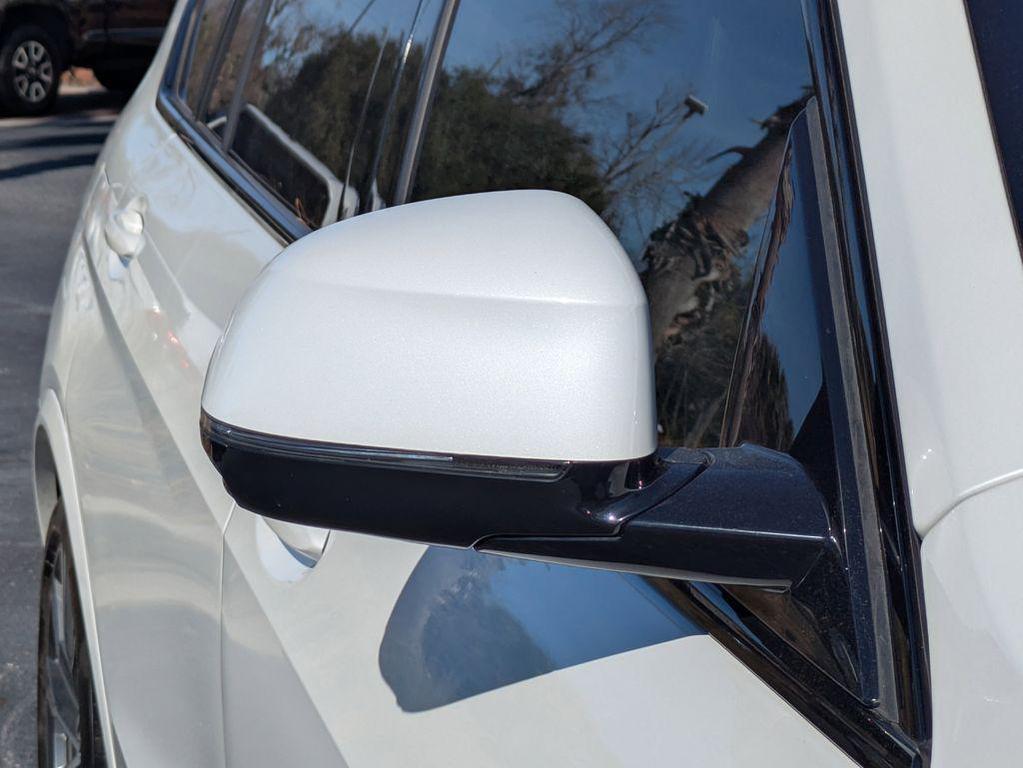 used 2021 BMW X7 car, priced at $38,991