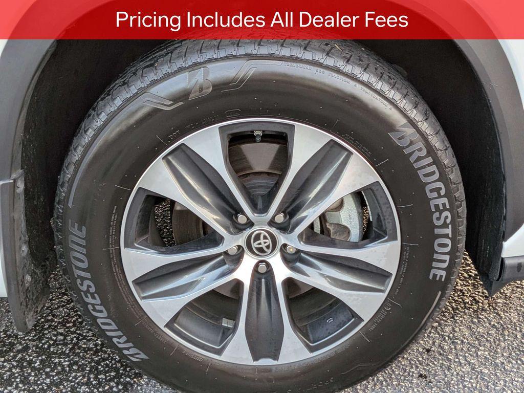 used 2024 Toyota Highlander car, priced at $44,071