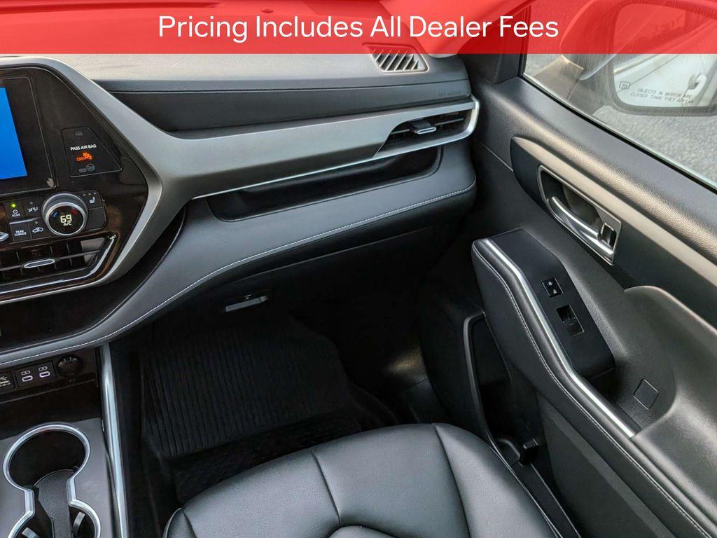 used 2024 Toyota Highlander car, priced at $44,071