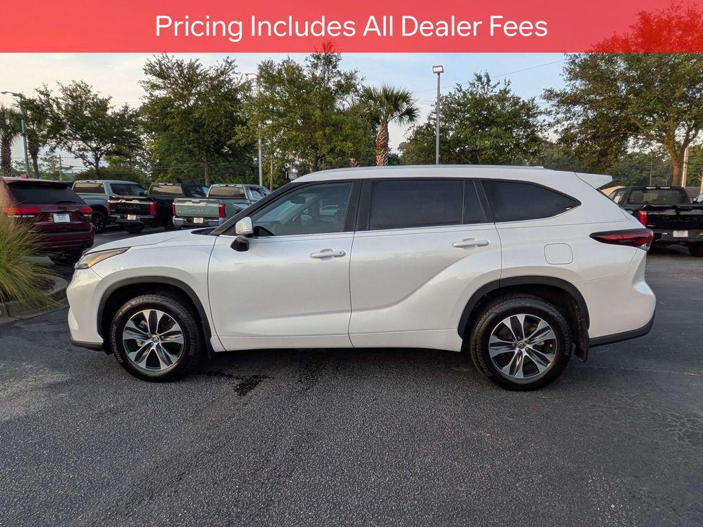used 2024 Toyota Highlander car, priced at $44,071