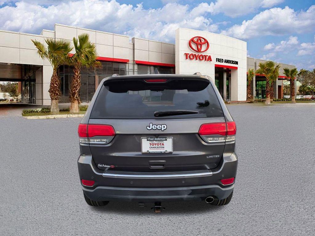 used 2018 Jeep Grand Cherokee car, priced at $13,591