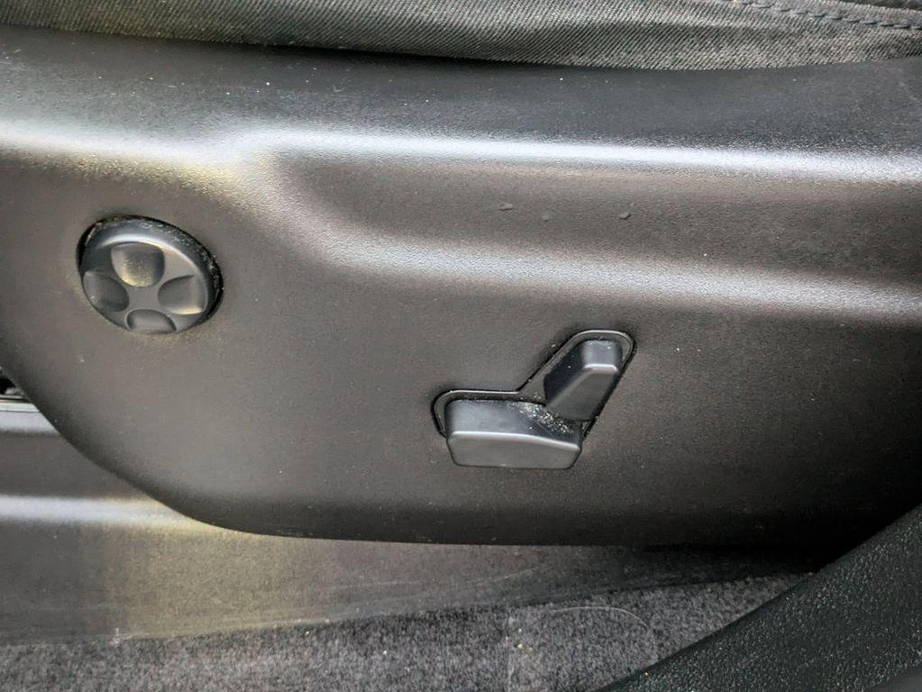 used 2018 Jeep Grand Cherokee car, priced at $13,591