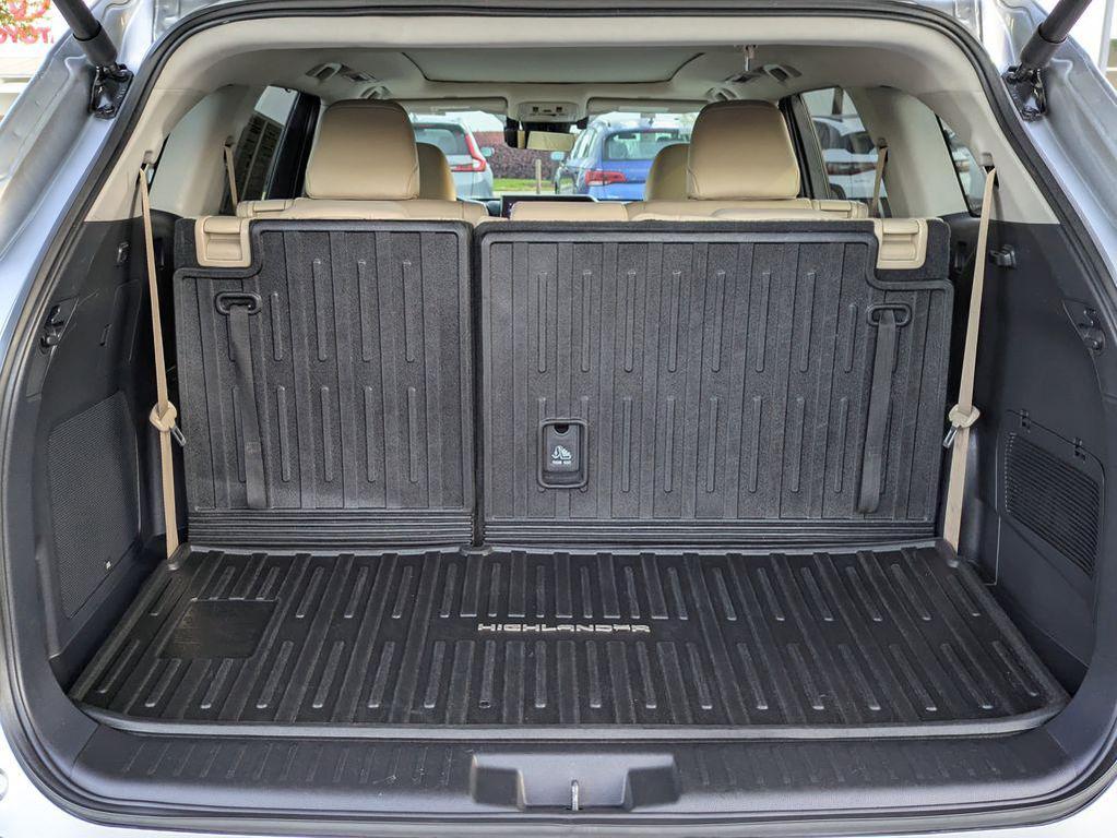 used 2024 Toyota Highlander car, priced at $46,691