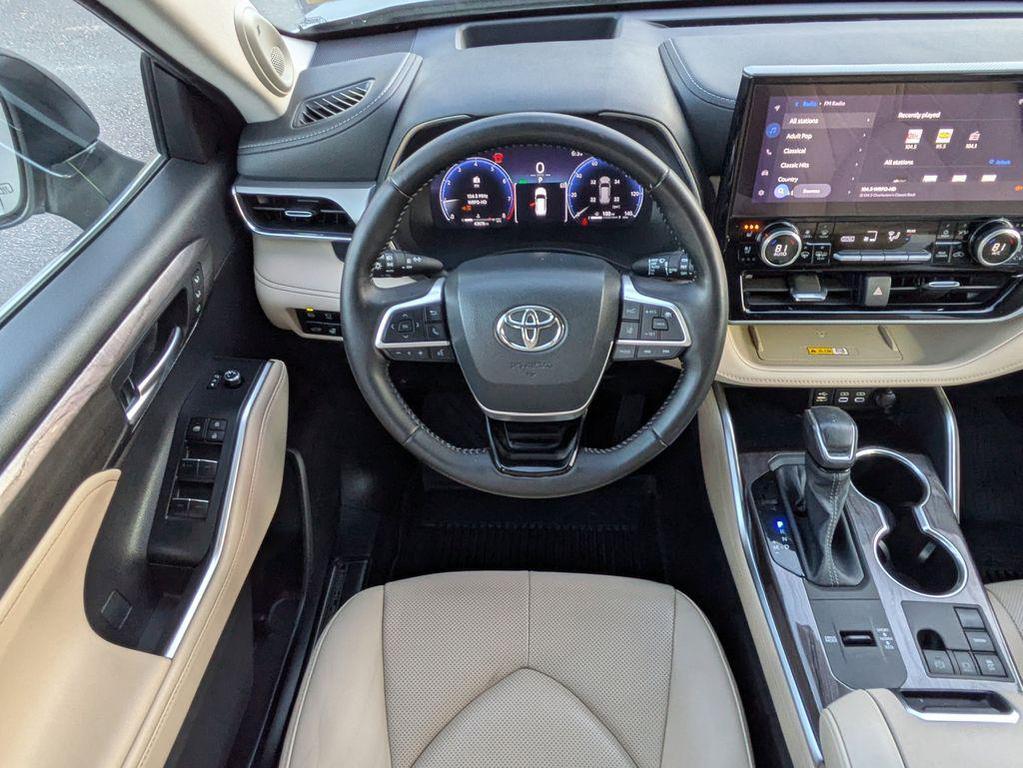used 2024 Toyota Highlander car, priced at $46,691