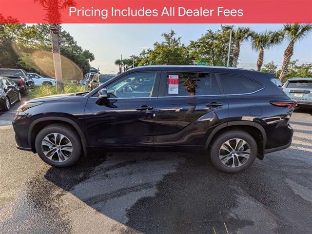 new 2026 Toyota Highlander car, priced at $51,390
