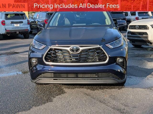 new 2026 Toyota Highlander car, priced at $51,390