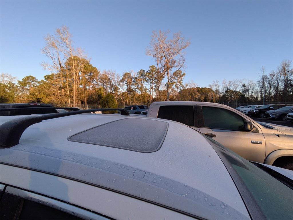 used 2017 Toyota Highlander car, priced at $23,491