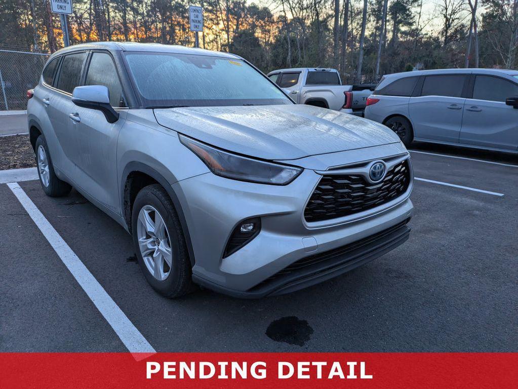 used 2023 Toyota Highlander Hybrid car