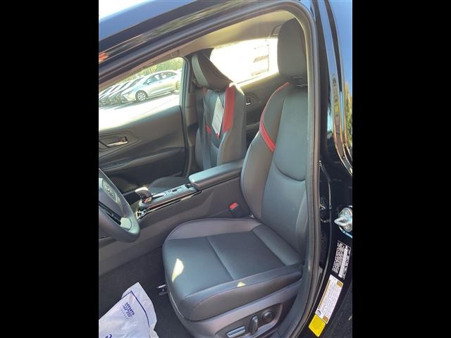 new 2026 Toyota Prius Plug-In Hybrid car, priced at $38,422