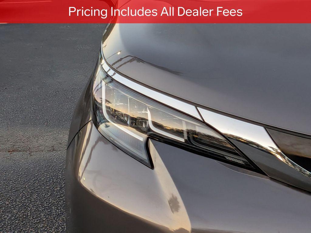 used 2023 Toyota Sienna car, priced at $45,571
