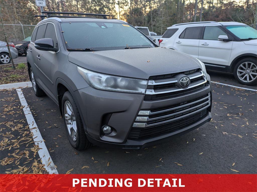 used 2018 Toyota Highlander car, priced at $26,291