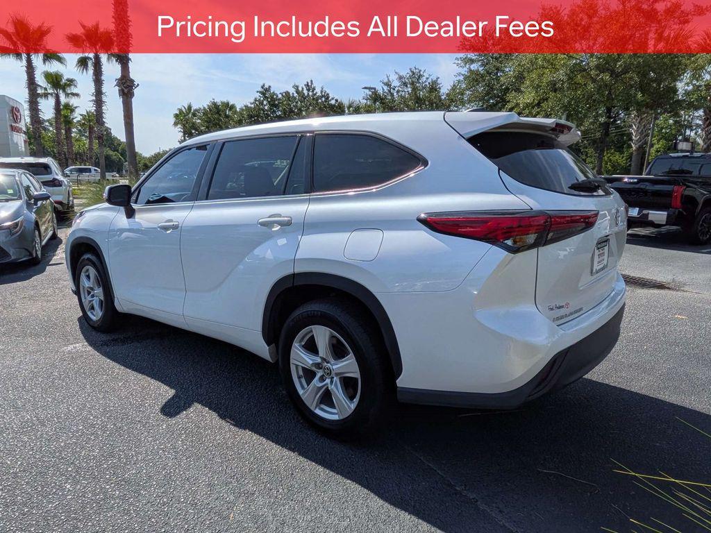 used 2022 Toyota Highlander car, priced at $26,031