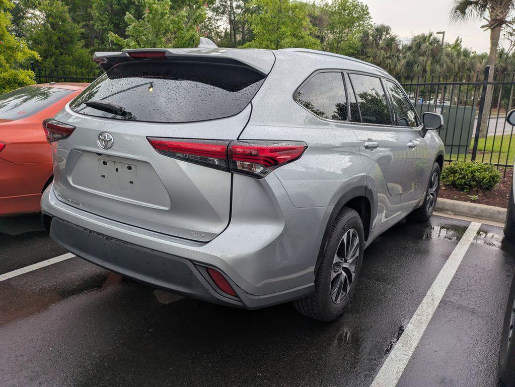 used 2021 Toyota Highlander car, priced at $32,521