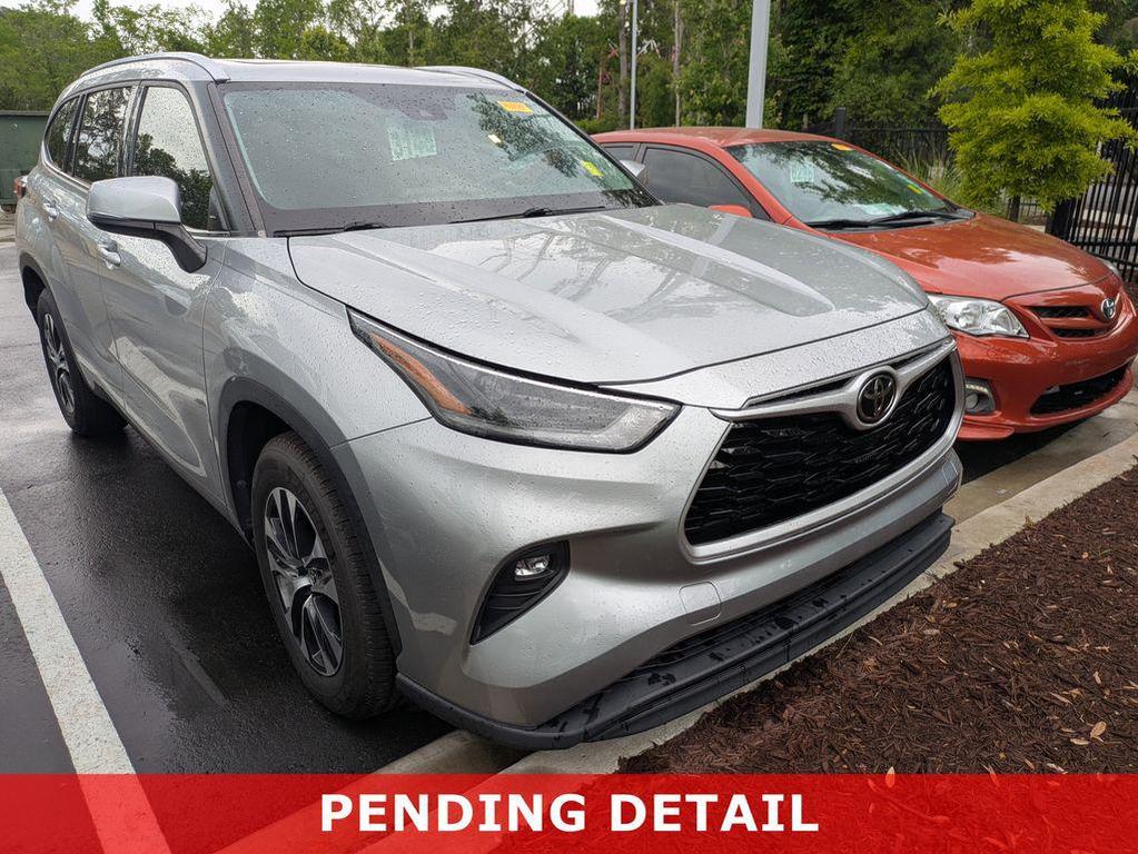 used 2021 Toyota Highlander car, priced at $32,521