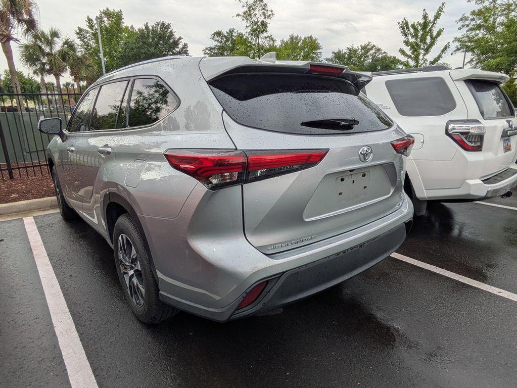 used 2021 Toyota Highlander car, priced at $32,521