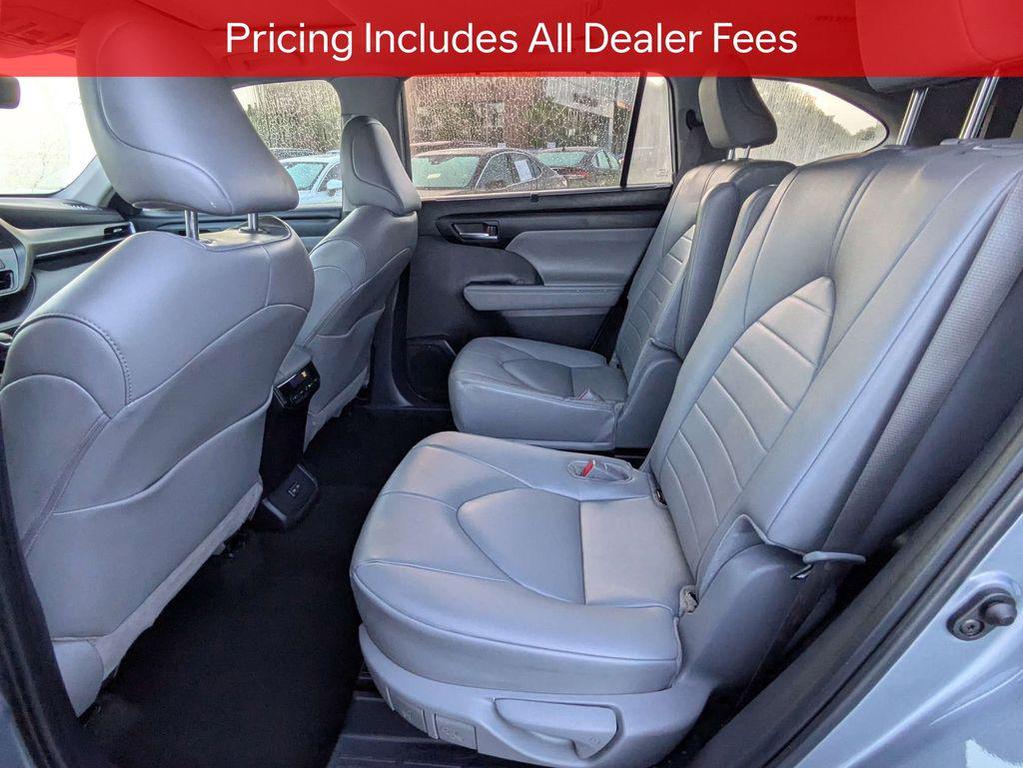 used 2024 Toyota Highlander car, priced at $43,671