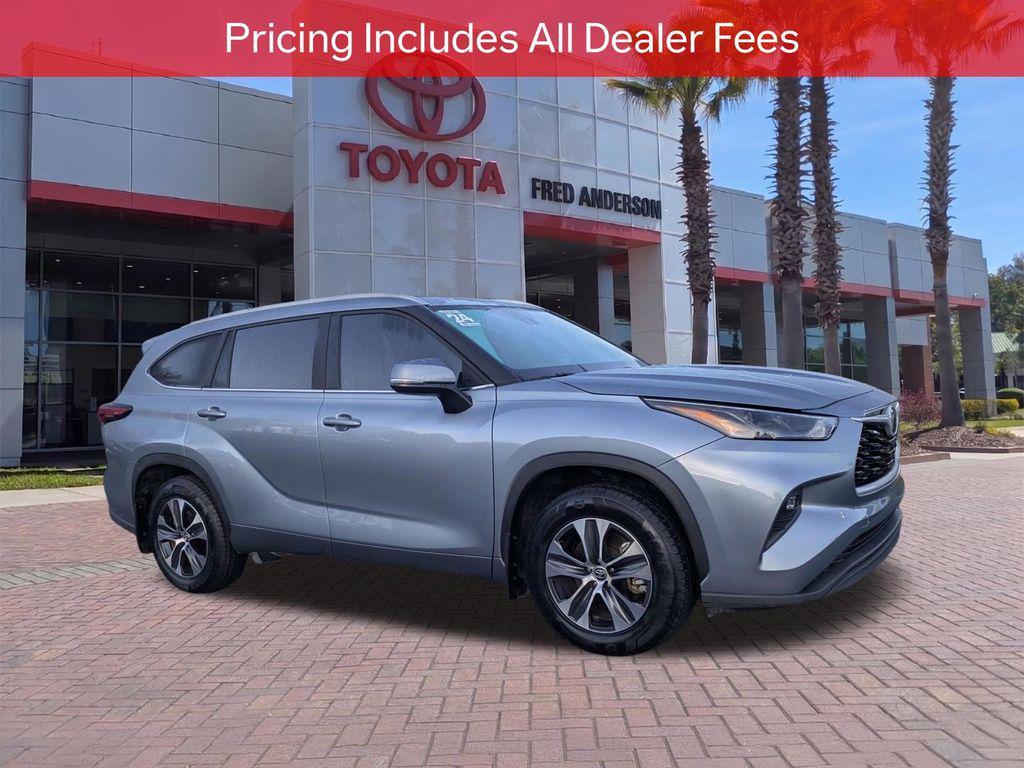 used 2024 Toyota Highlander car, priced at $44,071