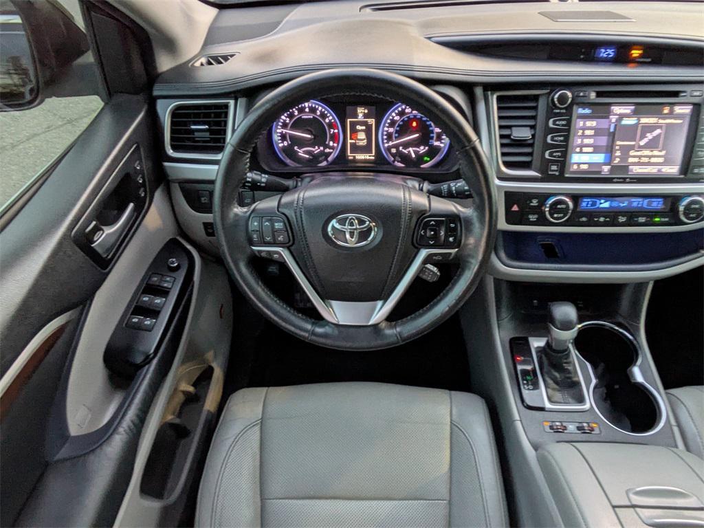 used 2015 Toyota Highlander car, priced at $17,991
