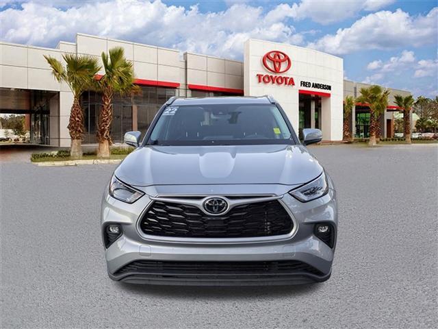 used 2022 Toyota Highlander car, priced at $30,691